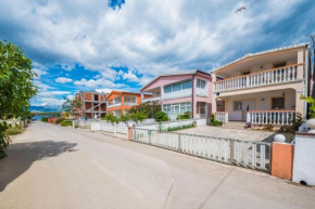 Apartments by the sea Vir - 19096